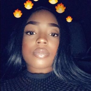 Meet your Posher, Luna